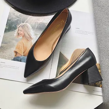 2023 Модни Дамски обувки-лодки, Офис Обувки, Черни дамски Модел обувки OL с остри пръсти на висок ток 6 см, Дамски Кожени Обувки на среден ток