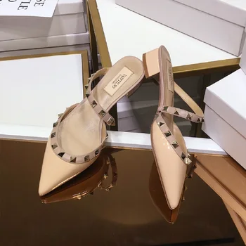 2023 Летни нови дамски сандали, висококачествени дамски обувки с остри пръсти, модерни ежедневни обувки-лодка на висок ток с нитове, офис дамски обувки