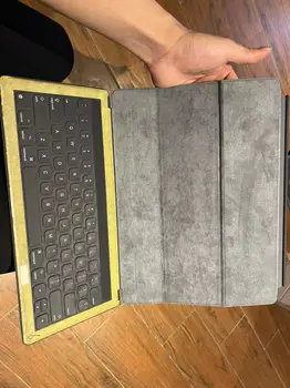 (Повредена) умен клавиатура за Apple 12,9 
